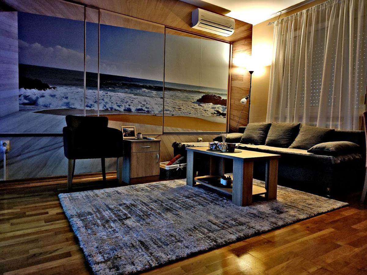 Apartman Espresso Sa Parkingom Sremska Mitrovica Bagian luar foto