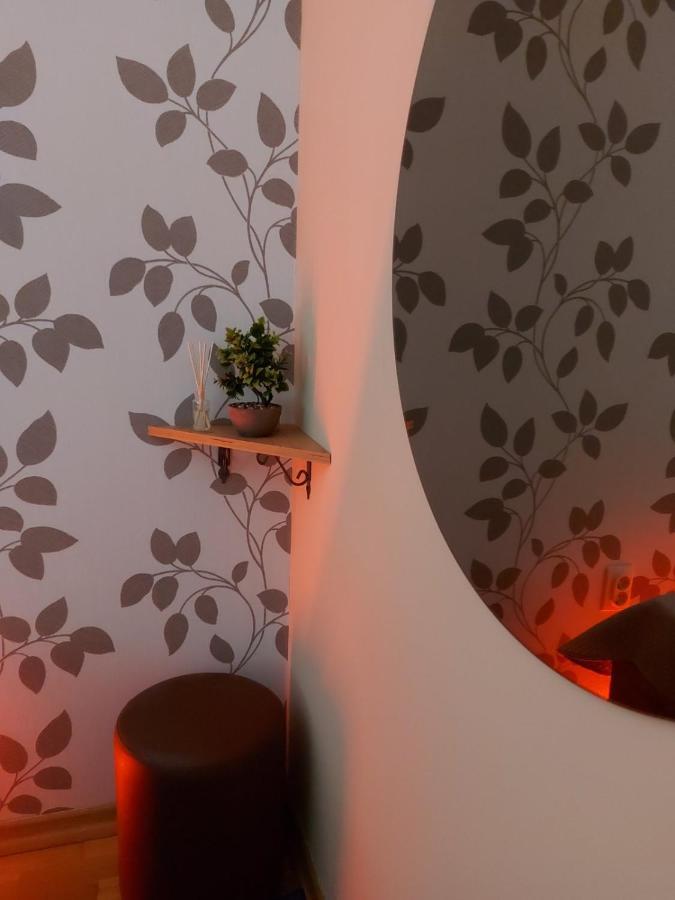 Apartman Espresso Sa Parkingom Sremska Mitrovica Bagian luar foto